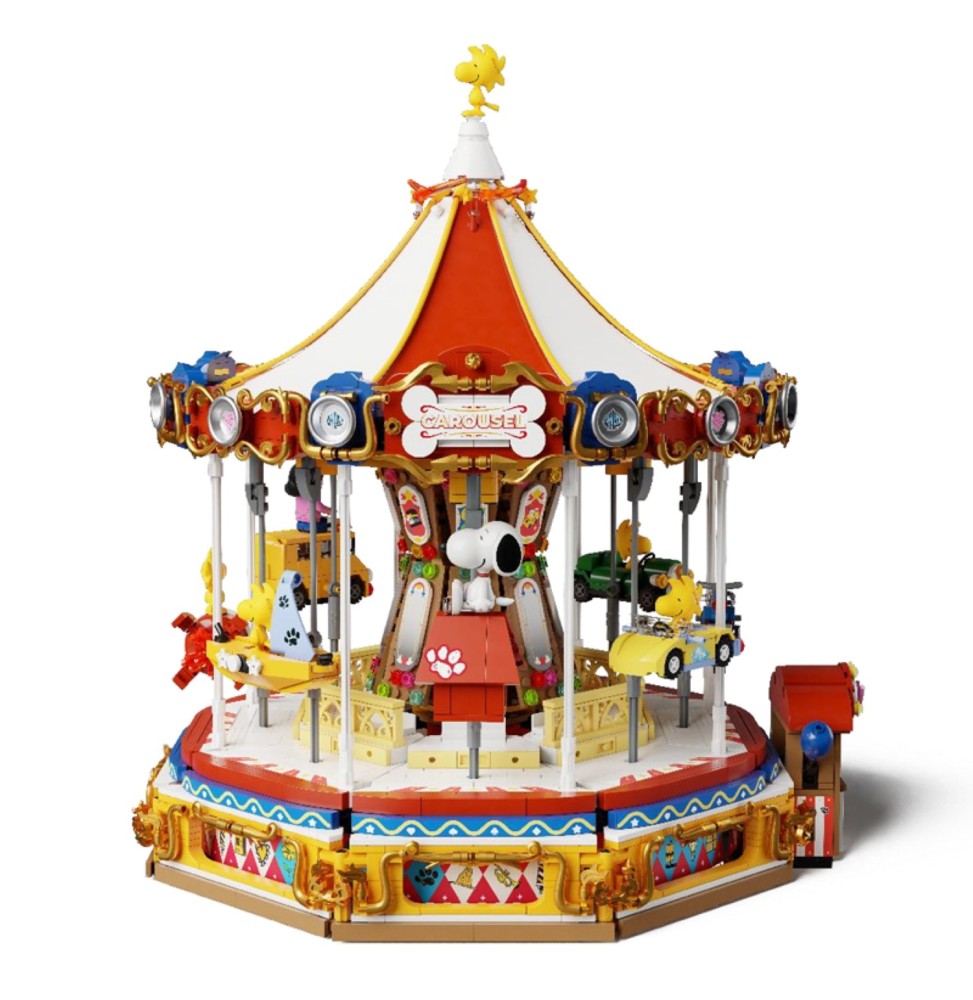 Peanuts - Snoopy Carousel Peanuts - Snoopy Carousel